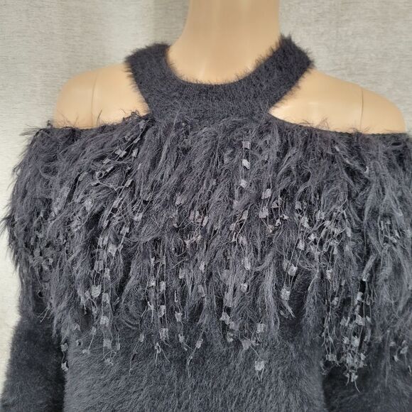 Main Strip Black Cold Shoulder Fuzzy Fringe Sweater Boutique NWT Women's S / M - Picture 2 of 9